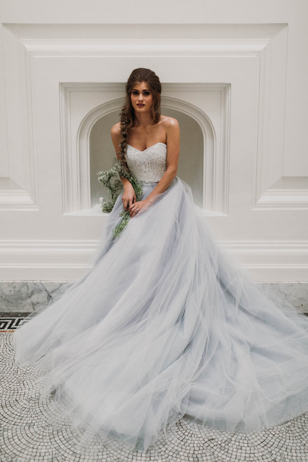 5.) Find Someone You Click With - Your bridal makeup and hair artist needs to vibe with you. Your wedding is a stressful enough day and you don’t want to bother with someone who who doesn’t get what your all about. On your day, you want to feel at ease and having a calm and prepared stylist can help set the tone for the rest of the day. To find that person, focus on their communication when you initially come in contact. Communication is key. That can be the first sign if you’ve found someone professional. If your waiting on a reply for more than two weeks, its time to move on and find someone who’s more present with their clients. When your communicating, make sure they are leading the way. They are the expert and should be educating you, so you don’t have to worry. A major reason why someone books makeup and hair from a professional and not their cousin “Mary,” is not just for the professional look, but for the service. You should get a luxe, pampering experience on your special day, so don’t settle for anything less. One way to tell if they are a good fit for you, is to not just communicate via email, but to set up a Facetime chat or phone call. This will help you get a sense of their personality, as well as their accommodativeness.